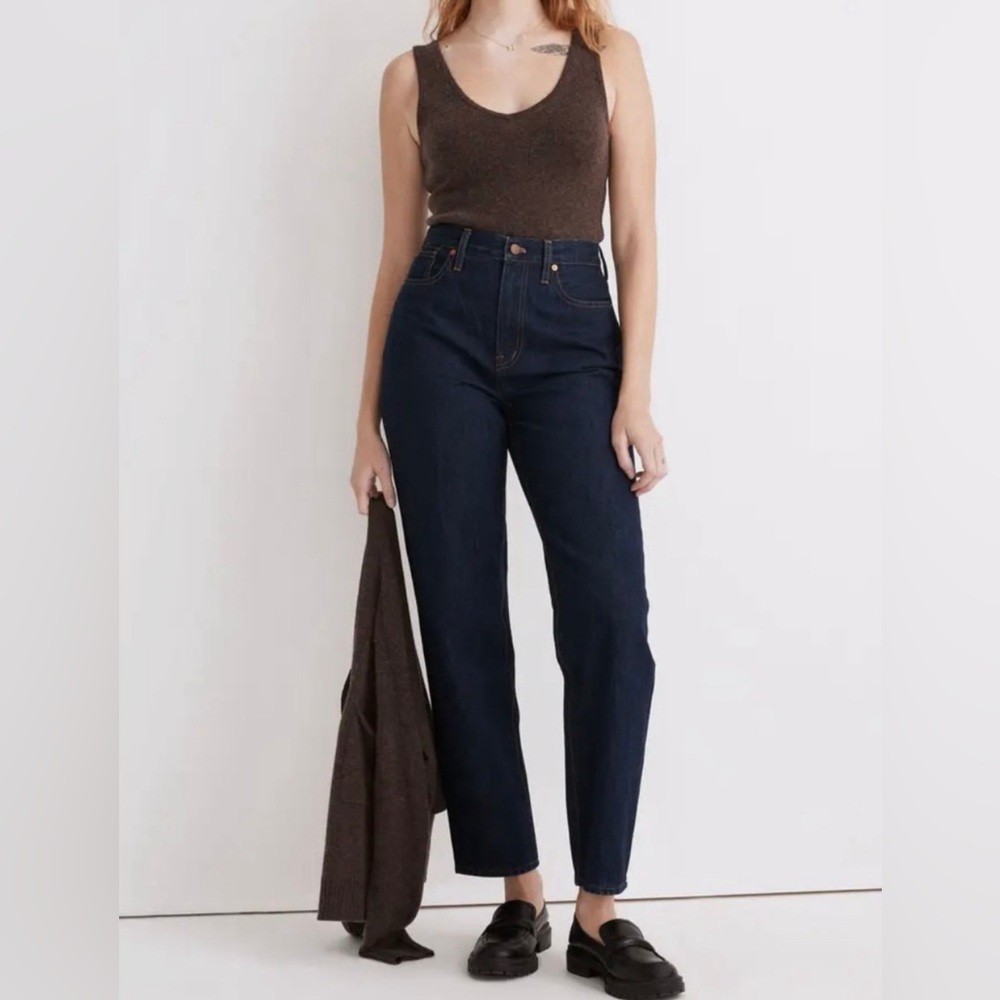 Madewell Baggy Tapered Jeans in Dressler Wash